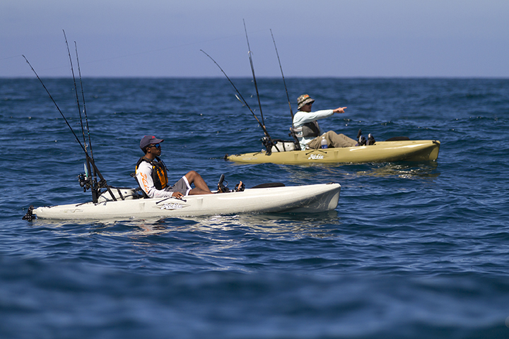 Outback-action-dune-Everet-Morgan-laJolla-pointing-sm.jpg